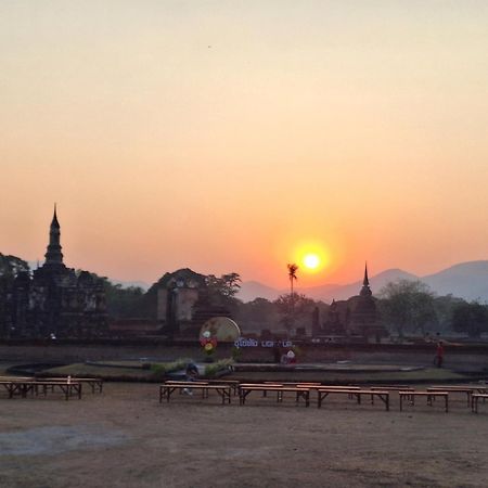 Toon Guesthouse Sukhothai Eksteriør bilde