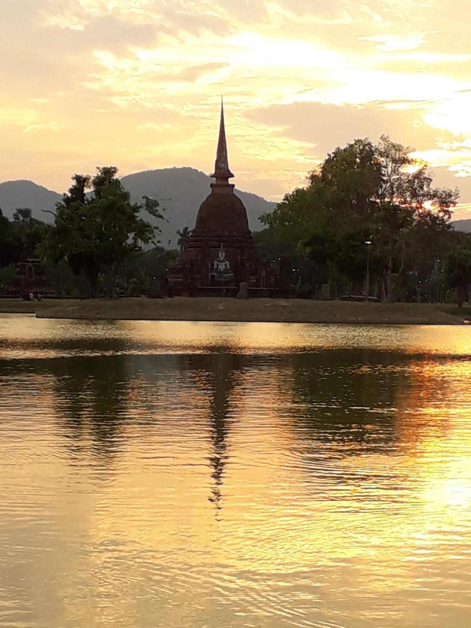 Toon Guesthouse Sukhothai Eksteriør bilde